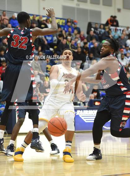 Thumbnail 2 in Eastmoor Academy vs. Springfield photogallery.