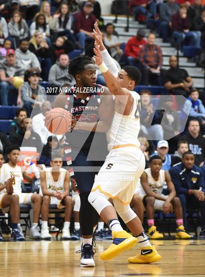 Thumbnail 3 in Eastmoor Academy vs. Springfield photogallery.