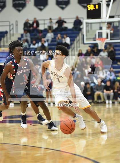 Thumbnail 3 in Eastmoor Academy vs. Springfield photogallery.
