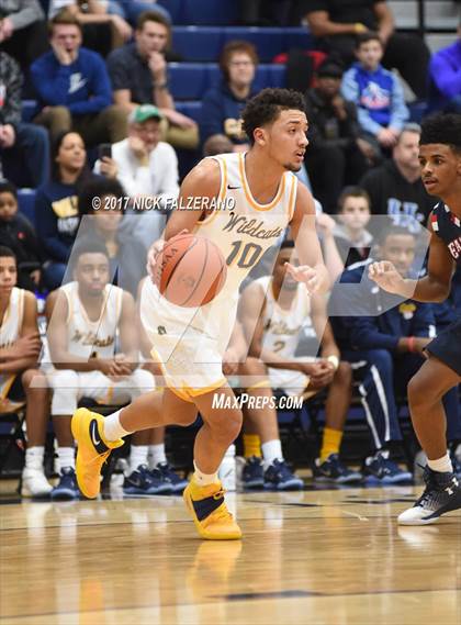 Thumbnail 2 in Eastmoor Academy vs. Springfield photogallery.