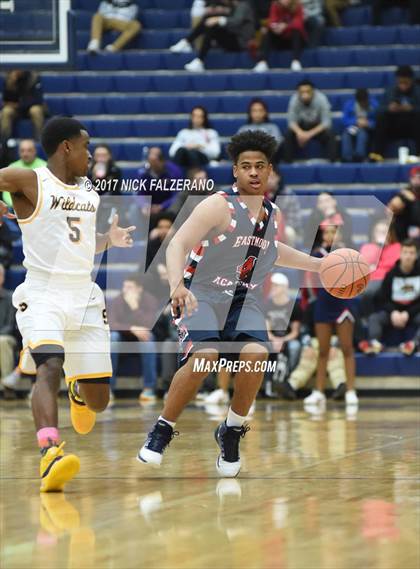 Thumbnail 2 in Eastmoor Academy vs. Springfield photogallery.