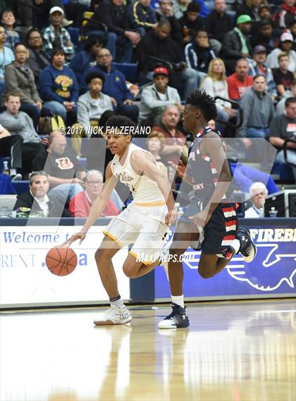 Thumbnail 1 in Eastmoor Academy vs. Springfield photogallery.