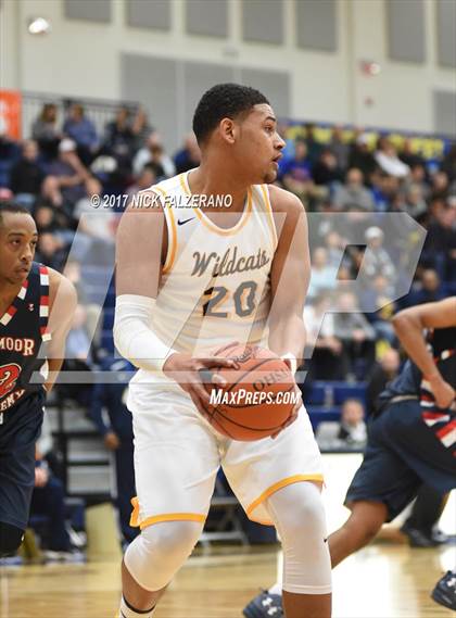 Thumbnail 1 in Eastmoor Academy vs. Springfield photogallery.