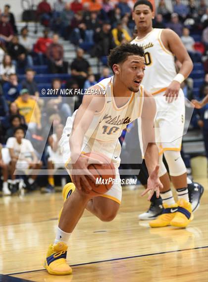 Thumbnail 1 in Eastmoor Academy vs. Springfield photogallery.