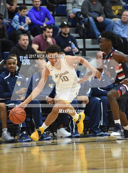 Thumbnail 3 in Eastmoor Academy vs. Springfield photogallery.