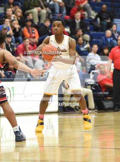 Thumbnail 3 in Eastmoor Academy vs. Springfield photogallery.