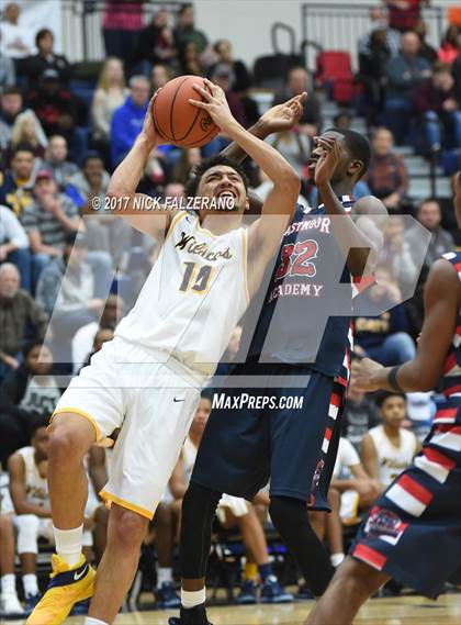Thumbnail 3 in Eastmoor Academy vs. Springfield photogallery.