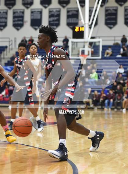 Thumbnail 1 in Eastmoor Academy vs. Springfield photogallery.