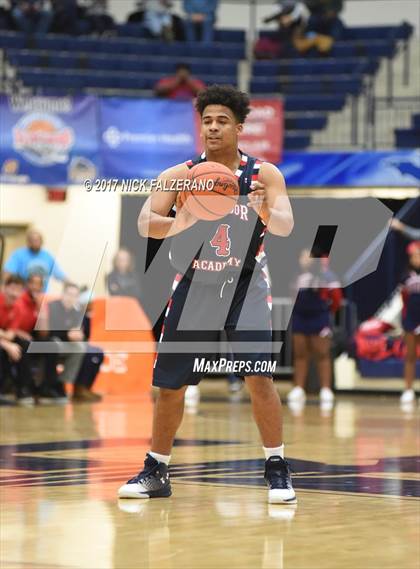 Thumbnail 3 in Eastmoor Academy vs. Springfield photogallery.