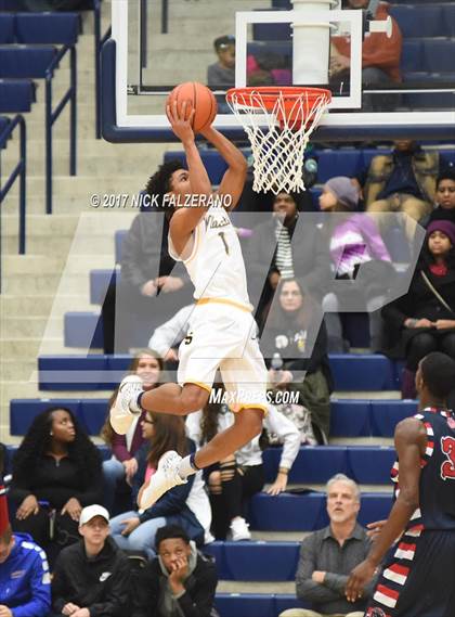 Thumbnail 1 in Eastmoor Academy vs. Springfield photogallery.