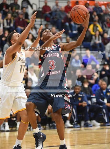 Thumbnail 2 in Eastmoor Academy vs. Springfield photogallery.