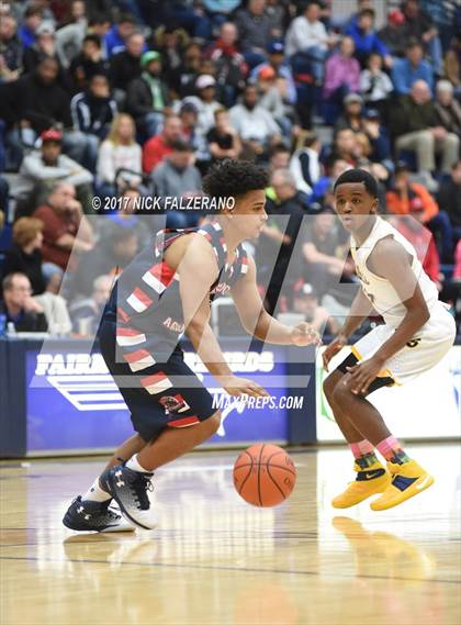Thumbnail 3 in Eastmoor Academy vs. Springfield photogallery.