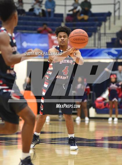 Thumbnail 1 in Eastmoor Academy vs. Springfield photogallery.