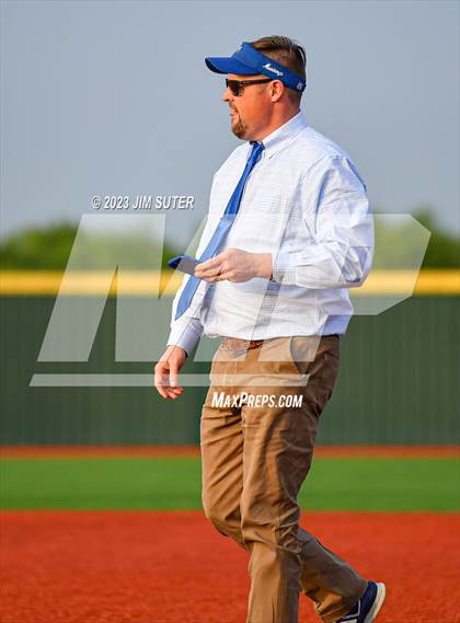 Thumbnail 1 in Granger vs Bremond (UIL 2A Reg IV Quarterfinal) photogallery.