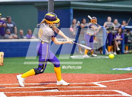Thumbnail 2 in Granger vs Bremond (UIL 2A Reg IV Quarterfinal) photogallery.