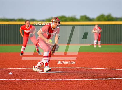 Thumbnail 3 in Granger vs Bremond (UIL 2A Reg IV Quarterfinal) photogallery.