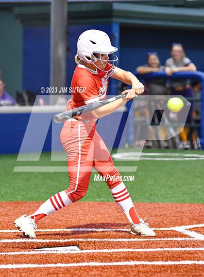 Thumbnail 1 in Granger vs Bremond (UIL 2A Reg IV Quarterfinal) photogallery.