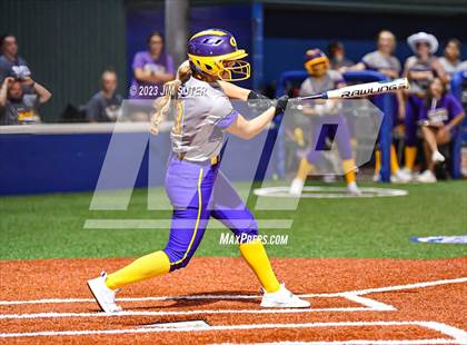 Thumbnail 2 in Granger vs Bremond (UIL 2A Reg IV Quarterfinal) photogallery.