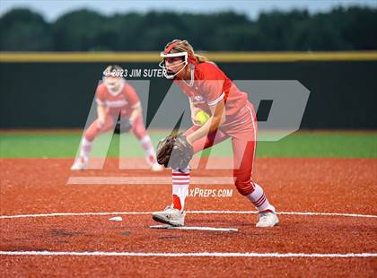 Thumbnail 1 in Granger vs Bremond (UIL 2A Reg IV Quarterfinal) photogallery.