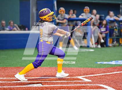 Thumbnail 2 in Granger vs Bremond (UIL 2A Reg IV Quarterfinal) photogallery.