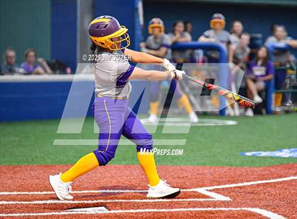 Thumbnail 1 in Granger vs Bremond (UIL 2A Reg IV Quarterfinal) photogallery.