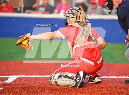 Thumbnail 2 in Granger vs Bremond (UIL 2A Reg IV Quarterfinal) photogallery.