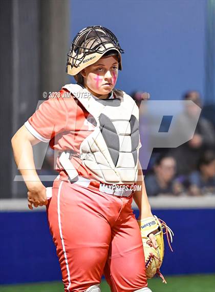 Thumbnail 1 in Granger vs Bremond (UIL 2A Reg IV Quarterfinal) photogallery.
