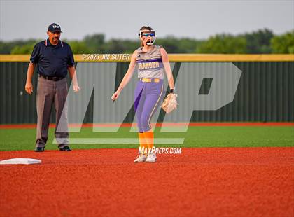 Thumbnail 1 in Granger vs Bremond (UIL 2A Reg IV Quarterfinal) photogallery.