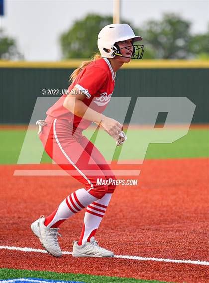 Thumbnail 1 in Granger vs Bremond (UIL 2A Reg IV Quarterfinal) photogallery.