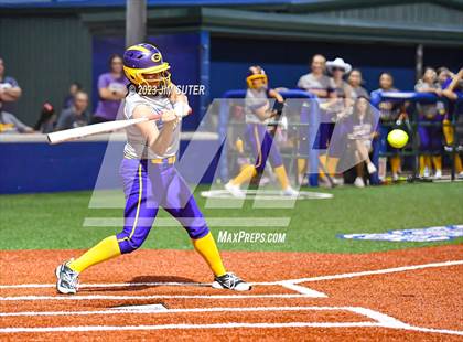 Thumbnail 3 in Granger vs Bremond (UIL 2A Reg IV Quarterfinal) photogallery.
