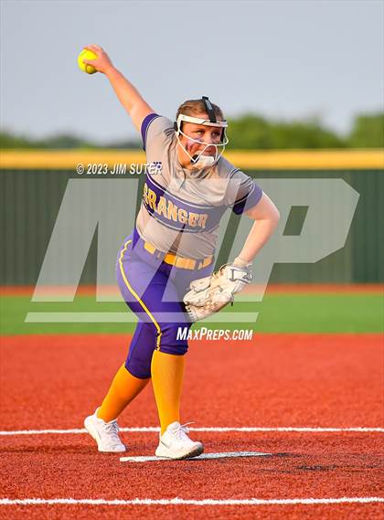 Thumbnail 1 in Granger vs Bremond (UIL 2A Reg IV Quarterfinal) photogallery.
