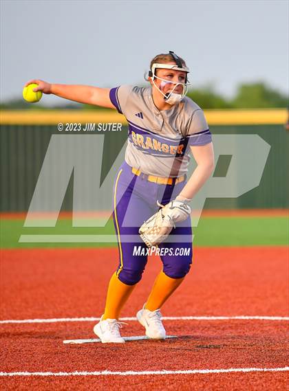 Thumbnail 3 in Granger vs Bremond (UIL 2A Reg IV Quarterfinal) photogallery.