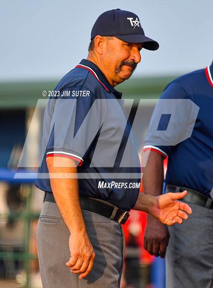 Thumbnail 2 in Granger vs Bremond (UIL 2A Reg IV Quarterfinal) photogallery.