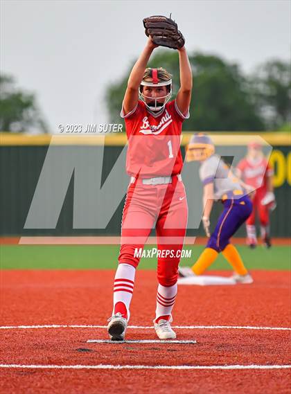 Thumbnail 3 in Granger vs Bremond (UIL 2A Reg IV Quarterfinal) photogallery.