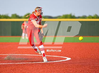 Thumbnail 3 in Granger vs Bremond (UIL 2A Reg IV Quarterfinal) photogallery.