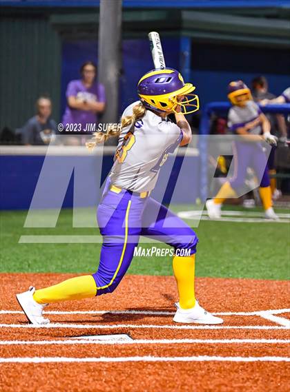 Thumbnail 3 in Granger vs Bremond (UIL 2A Reg IV Quarterfinal) photogallery.