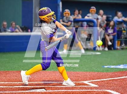 Thumbnail 3 in Granger vs Bremond (UIL 2A Reg IV Quarterfinal) photogallery.