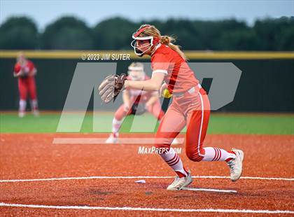 Thumbnail 3 in Granger vs Bremond (UIL 2A Reg IV Quarterfinal) photogallery.