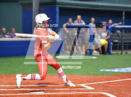 Thumbnail 1 in Granger vs Bremond (UIL 2A Reg IV Quarterfinal) photogallery.