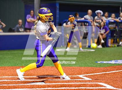 Thumbnail 1 in Granger vs Bremond (UIL 2A Reg IV Quarterfinal) photogallery.