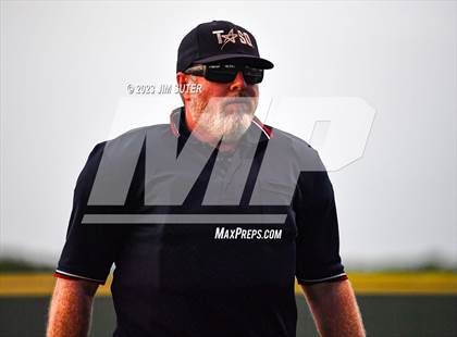 Thumbnail 3 in Granger vs Bremond (UIL 2A Reg IV Quarterfinal) photogallery.