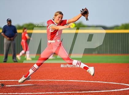 Thumbnail 3 in Granger vs Bremond (UIL 2A Reg IV Quarterfinal) photogallery.