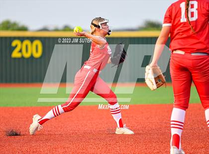 Thumbnail 3 in Granger vs Bremond (UIL 2A Reg IV Quarterfinal) photogallery.