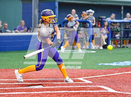 Thumbnail 3 in Granger vs Bremond (UIL 2A Reg IV Quarterfinal) photogallery.