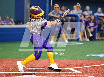 Thumbnail 1 in Granger vs Bremond (UIL 2A Reg IV Quarterfinal) photogallery.