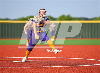 Thumbnail 3 in Granger vs Bremond (UIL 2A Reg IV Quarterfinal) photogallery.
