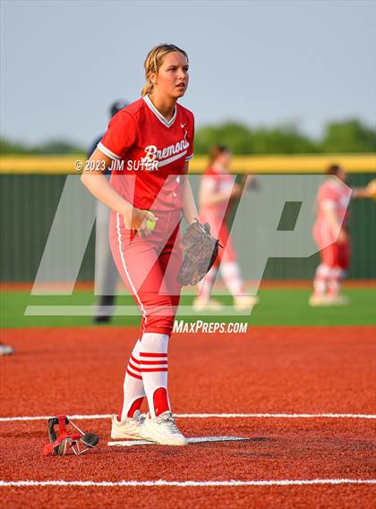 Thumbnail 2 in Granger vs Bremond (UIL 2A Reg IV Quarterfinal) photogallery.