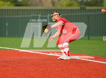 Thumbnail 3 in Granger vs Bremond (UIL 2A Reg IV Quarterfinal) photogallery.