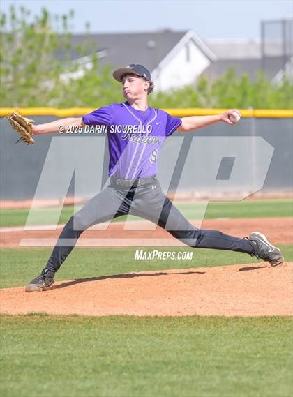 Thumbnail 3 in Santa Barbara vs. Ridgeview (Coach Bob Invitational) photogallery.