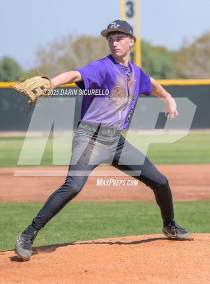 Thumbnail 1 in Santa Barbara vs. Ridgeview (Coach Bob Invitational) photogallery.